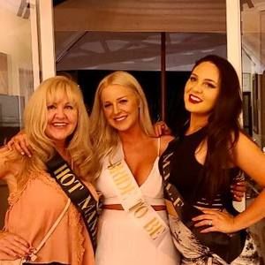 Meet your Posher, Denise